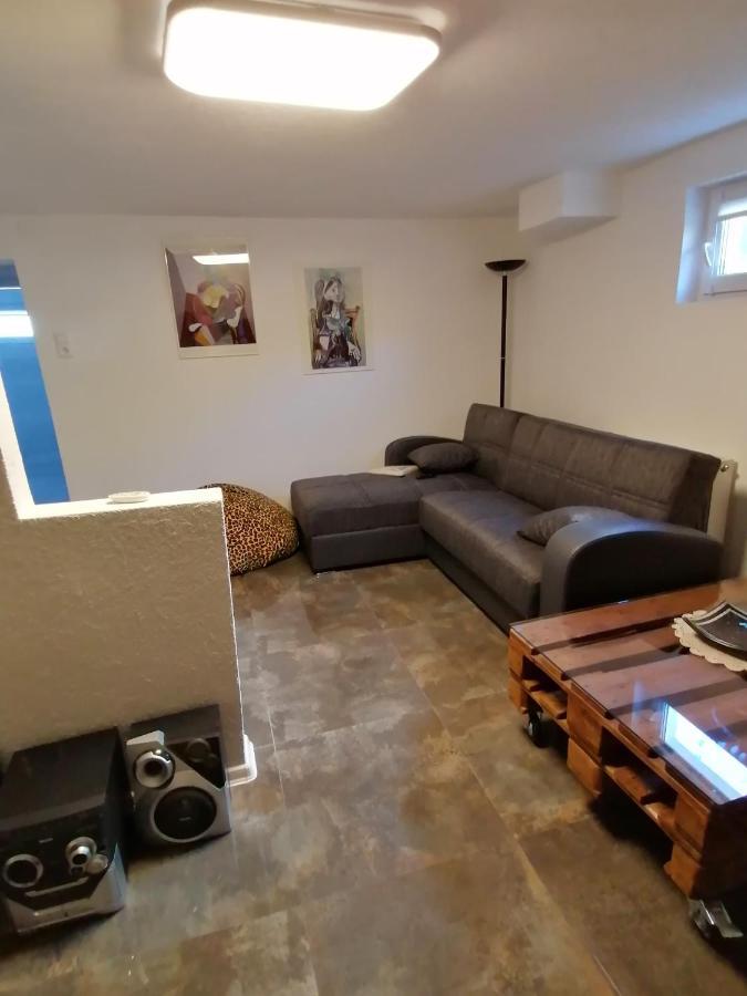 Schoene Einliegerwohnung In Hechingen Esterno foto