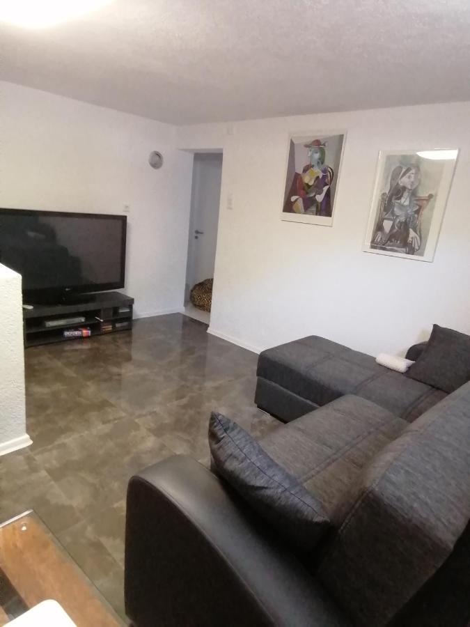 Schoene Einliegerwohnung In Hechingen Esterno foto