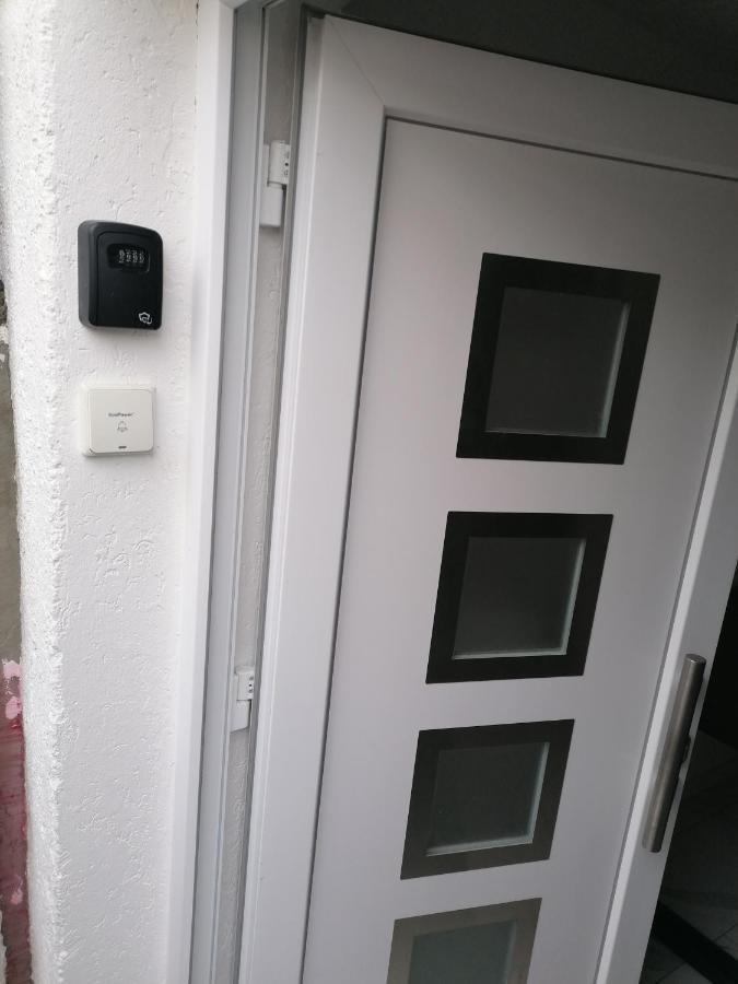 Schoene Einliegerwohnung In Hechingen Esterno foto