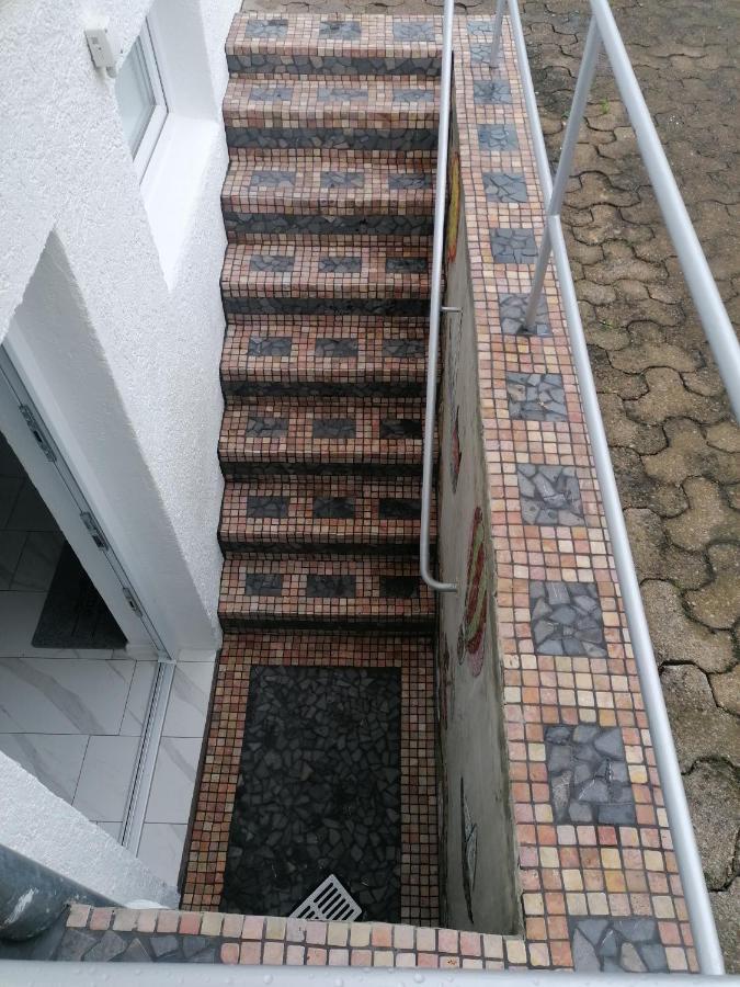 Schoene Einliegerwohnung In Hechingen Esterno foto