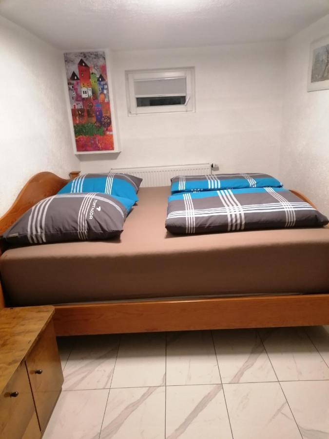 Schoene Einliegerwohnung In Hechingen Esterno foto